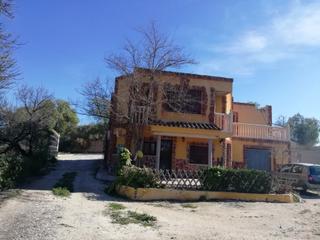 Xalet a Monòver