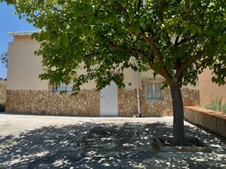 Chalet en Monver. Si quieres desconectar esta es tu vivienda