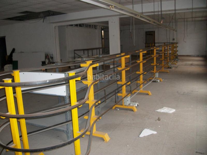 Foto ade2e276-a1dc-4f21-976d-7a1e9a0335b7. Capannone industriale in Plaza Castelar - Mercado Central Elda