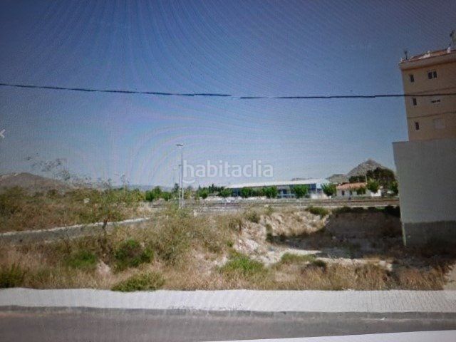 Foto ecff4a78-c647-4304-a415-92e4bcf4df36. Terreny residencial a Novelda
