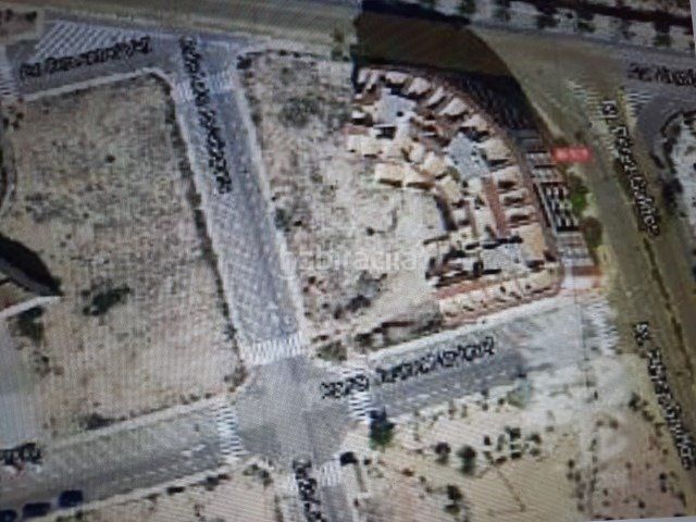 Foto f7b3c40e-ccb1-4953-aab5-d5d2cfe91c47. Terreny residencial a Novelda