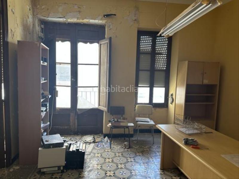 Foto f1943839-bd45-461e-b57e-bff49de67617. Edifici a Monòver