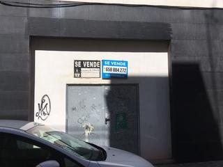 Local Comercial a La Marina del Prat Vermell. Local comercial en maginifcas condiciones. 256.37 m2