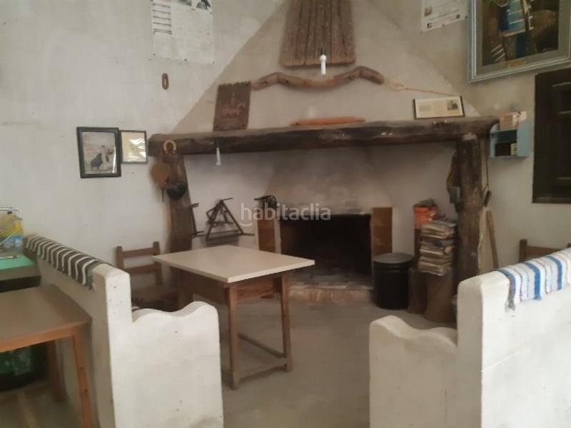 Foto 7cf9ee8f-85e6-4836-9247-85cf74816ae9. Masía finca rustica del 1920 reformada en Sax