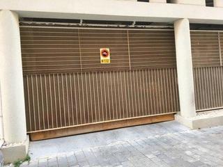 Aparcament cotxe a Almoradí. Plaza de garaje