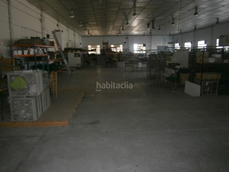 Foto 9b0183ac-9c05-45bf-9603-4d84e0c53c0e. Nau industrial a Monòver