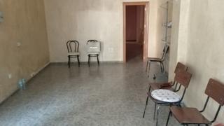 Lloguer Local Comercial a Monòver. Local comercial
