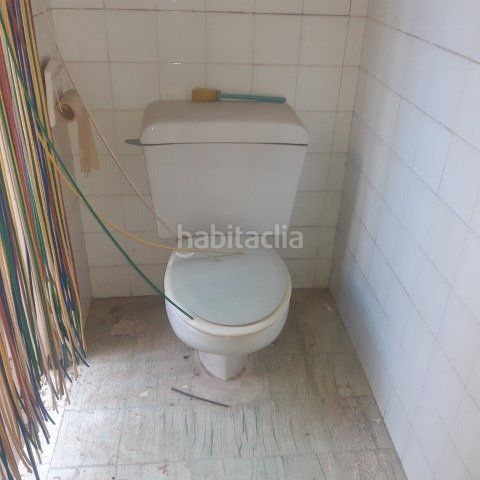Foto 0049bb4d-051a-4f8f-9983-78c4a91ecf62. Casa adossada amb aparcament a Novelda