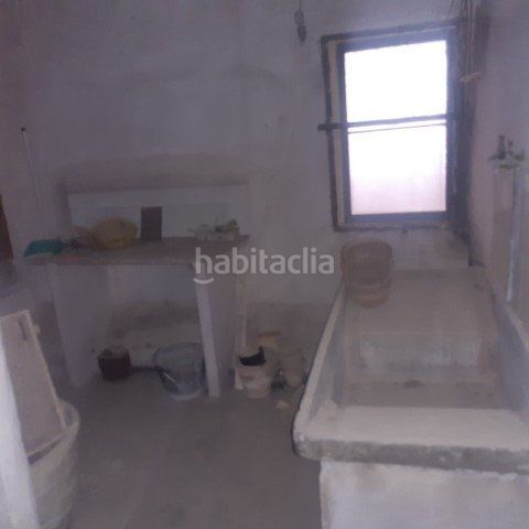 Foto 297cfdc5-2b86-466a-b8a4-47dd848d5528. Casa adossada amb aparcament a Novelda