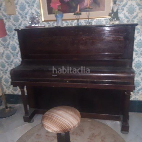 Foto 5db74718-0a6a-45f1-a8c8-584c3a8b2cb5. Casa adossada amb aparcament a Novelda