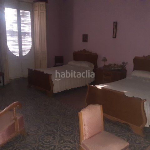 Foto f69c8378-7a3a-415b-8687-57dbee9f2dc6. Casa adossada amb aparcament a Novelda