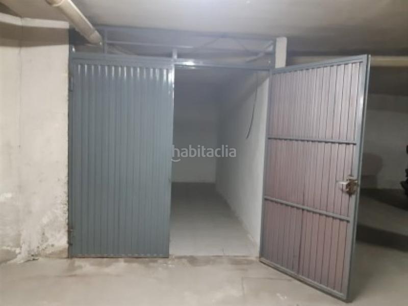 Foto 54ae059e-65a3-4089-960a-7923f584e2e6. Parking coche plaza de garaje cerrada en Monòver