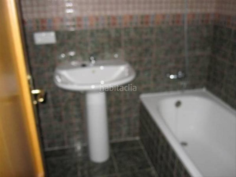 Foto b13f46a6-f917-4931-91f3-acc880191935. Piso  centrico reformado en Monòver