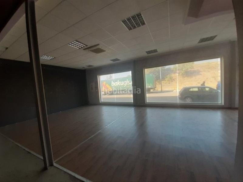 Foto 2484b70b-fb48-4fd1-9831-89ca91a09bd5. Bâtiment à usage industriel dans Monòver