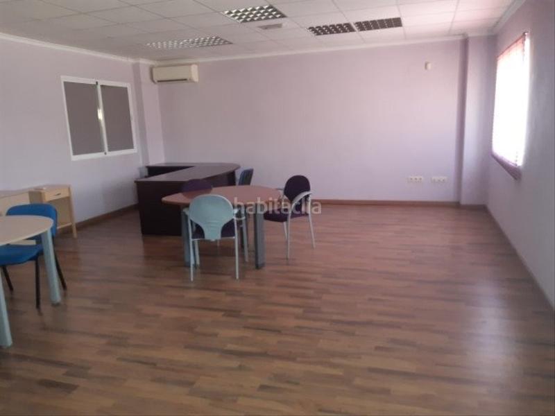 Foto 298cdbbc-35b0-4b94-b4bb-917bf320b6c4. Bâtiment à usage industriel dans Monòver