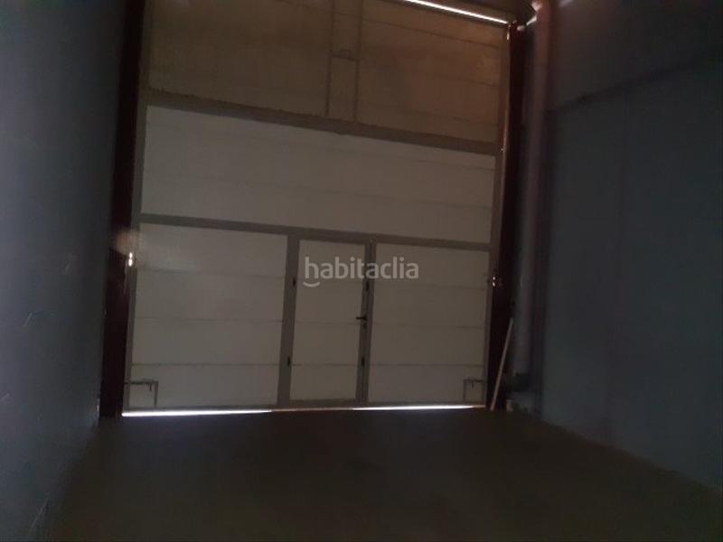 Foto 2ca50a07-f1d3-48ca-bbbd-a3750d3c9fbf. Bâtiment à usage industriel dans Monòver