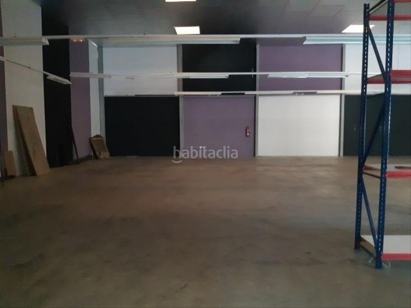 Foto a766829c-f786-4e4d-ad0b-b746cc9f96d7. Bâtiment à usage industriel dans Monòver