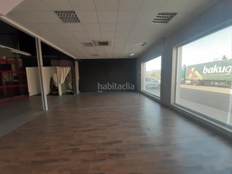 Foto b1feb891-18f3-4112-9cbf-579b698aef45. Bâtiment à usage industriel dans Monòver