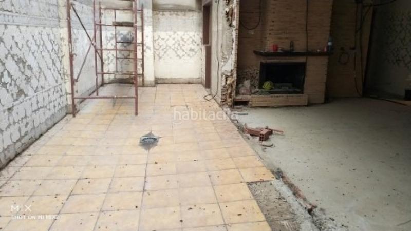 Foto 0a40c90e-f4fa-4172-9f2d-8820af4fef1c. Edifici a Novelda