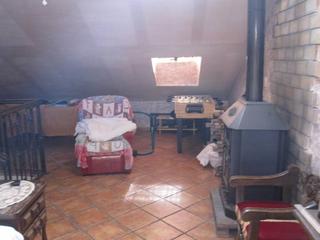 Casa adossada a Monòver. Bungalow centrico