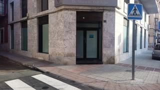 Local commercial à Novelda. Local comercial