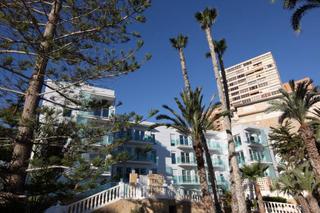Apartament a Playa Levante. Planta baja primera linea playa poniente
