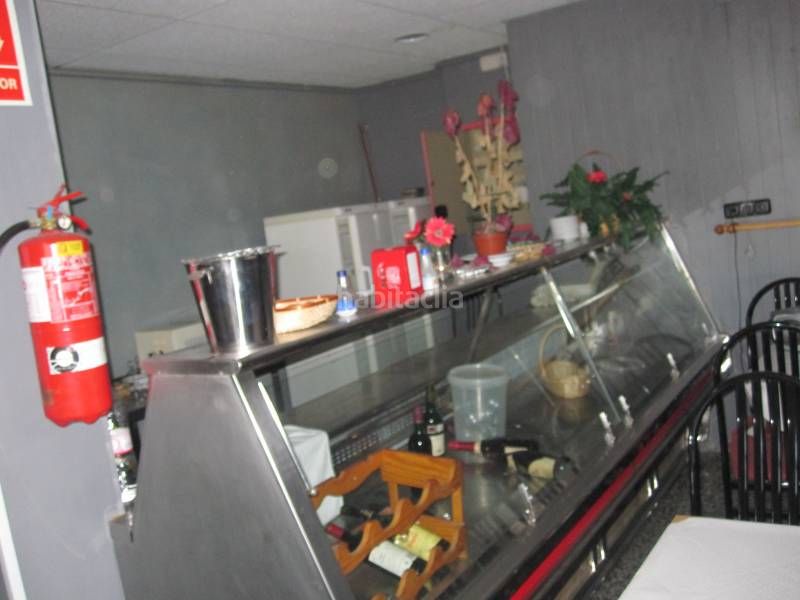 Foto a0d527b0-523f-41d7-b6a8-bd526f45a32c. Lloguer local comercial a Monòver