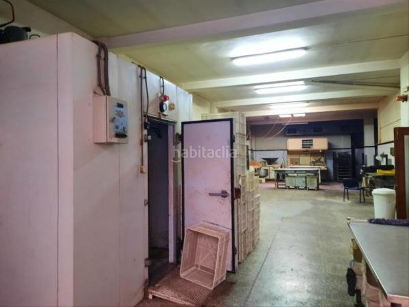Foto ef793c9b-f9d6-44e5-a9d5-134727ff44b1. Local comercial  panaderia en El Mercado - Plaza de Toros Villena