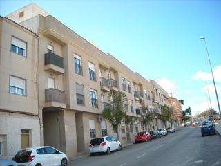 Locale commerciale in Novelda. Local en venta en avda. de la libertad