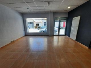 Rent Business premise in Novelda. Local comercial