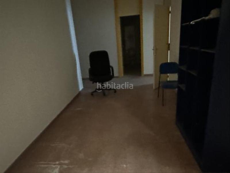 Foto a70321ac-9059-447e-9c72-e542398ee770. Location bureau avec chauffage dans Novelda