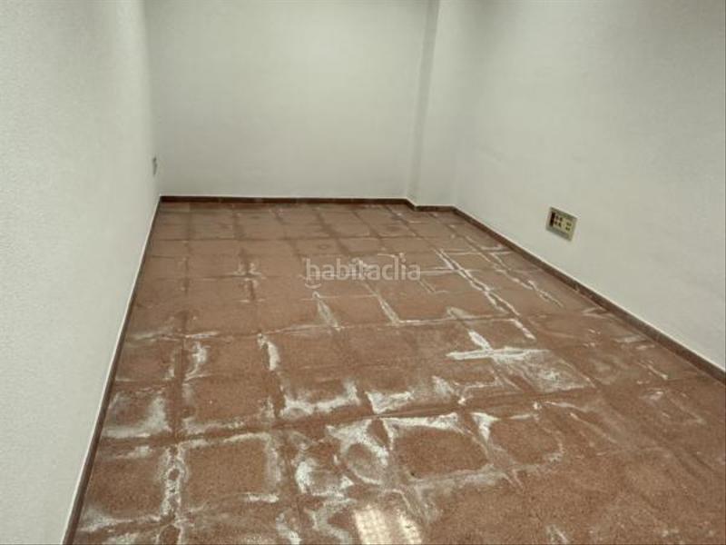 Foto e6bc8c7a-917e-4017-b595-1d0e991a6486. Location bureau avec chauffage dans Novelda