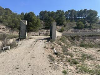 Finca rústica a Monòver. Parcela de terreno rural cercana al casco urbano
