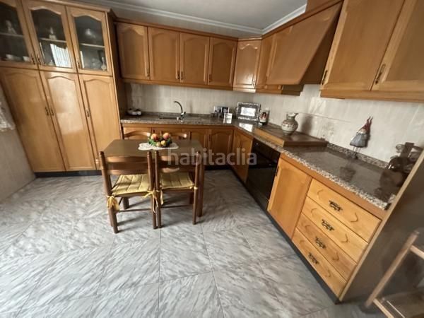 Foto 4556adf8-6018-4b92-80d9-262b15fb6068. Casa adossada amb aparcament a Monforte del Cid