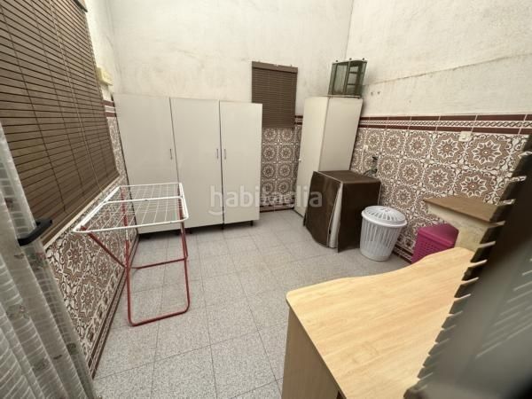 Foto c39ad796-5693-408c-972f-a06049565125. Casa adossada amb aparcament a Monforte del Cid