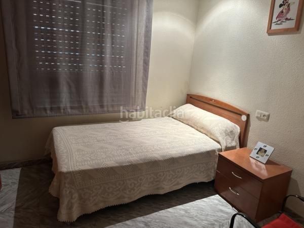 Foto f0f697e6-bdc6-40c0-b6b8-fd7359e1f130. Casa adossada amb aparcament a Monforte del Cid