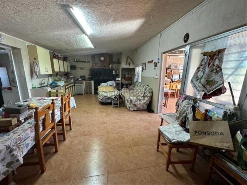 Foto abe876f3-7d4c-4864-be1c-f274b670a948. Chalet campo independiente en la zona del toscar de monóvar en Monòver