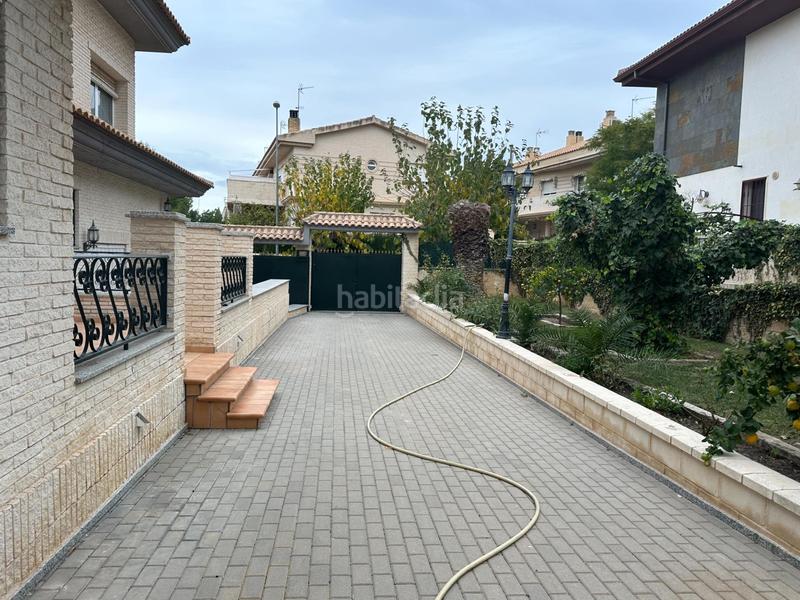 Foto 3f4278d0-ad08-4908-b683-d30d22e5a6d0. Chalet con riscaldamento parcheggio piscina in Campo Alto-Club de Campo Elda