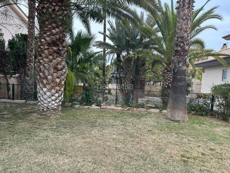 Foto 8081c0ab-5846-47af-91d0-a726c71d659e. Chalet con riscaldamento parcheggio piscina in Campo Alto-Club de Campo Elda