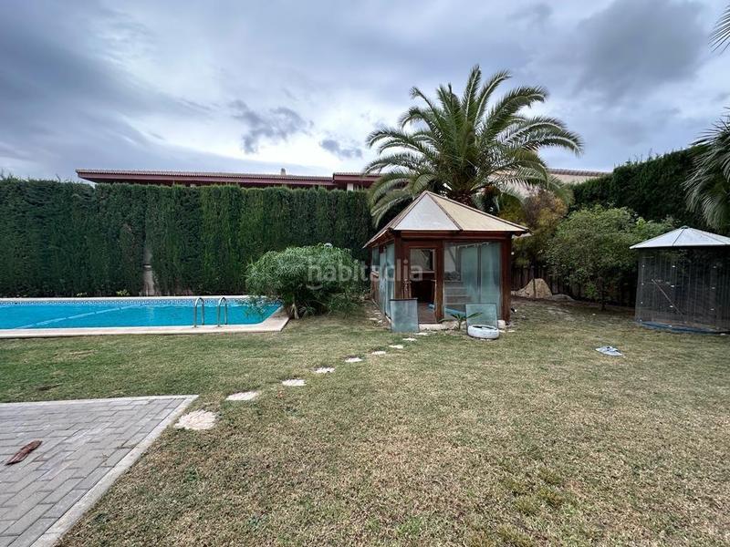 Foto 8a6c07ed-5366-48f3-ad73-54985215a807. Chalet con riscaldamento parcheggio piscina in Campo Alto-Club de Campo Elda