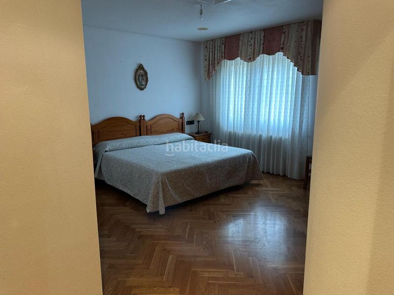 Foto b027efeb-be80-47af-ad66-63bd77b1d47f. Chalet con riscaldamento parcheggio piscina in Campo Alto-Club de Campo Elda