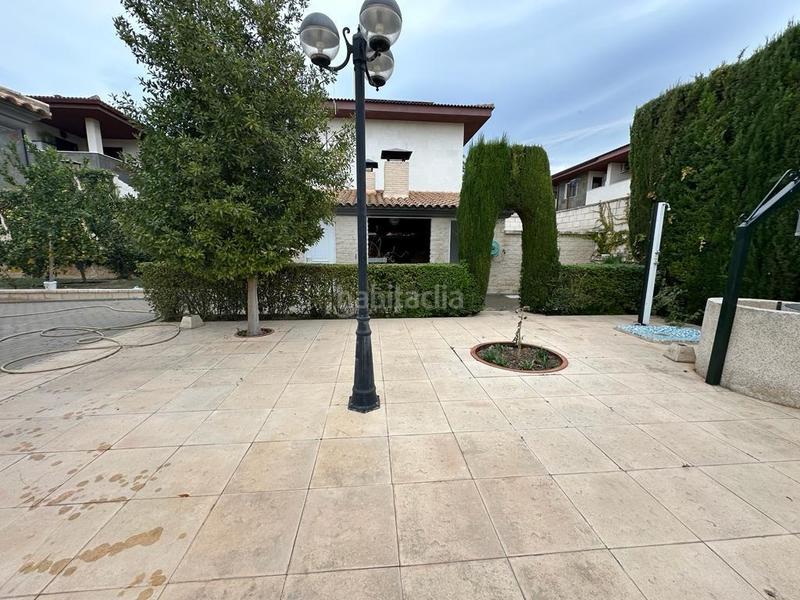 Foto da0eb016-b250-4ea5-9a79-56c19e8108eb. Chalet con riscaldamento parcheggio piscina in Campo Alto-Club de Campo Elda