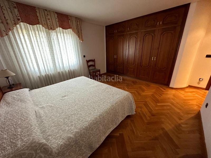 Foto db7508a7-bbf0-4fe0-b007-82c424971c0f. Chalet con riscaldamento parcheggio piscina in Campo Alto-Club de Campo Elda