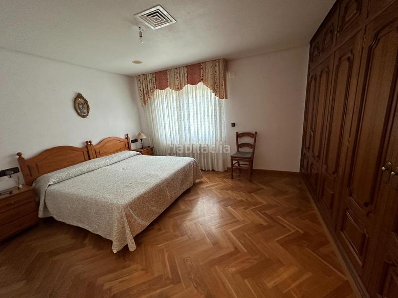 Foto ff58e06f-8b58-4d04-9e2e-312564a73bdd. Chalet con riscaldamento parcheggio piscina in Campo Alto-Club de Campo Elda