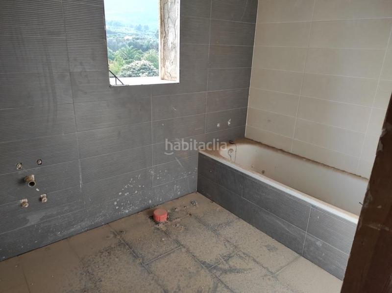 Foto ac285f42-71db-4853-a7b1-e063bb7e9b67. Edificio  en construccion detenida de 10 viv. adosadas en Parcent