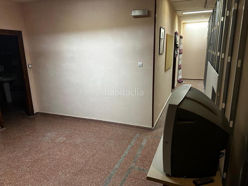 Foto 2ac1ccdb-6a52-457c-9a61-a1eecd25e9e6. Local comercial  200 m2 en Plaza de Toros-Avenida Chapí-Trinquete Elda