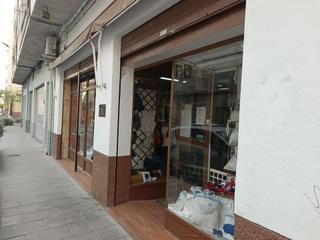 Local Comercial a Plaza de Toros-Avenida Chapí-Trinquete. Amplio local comercial en elda.