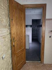 Casa a Centro. Casa amplia y hermosa en bunenas condiciones. elda