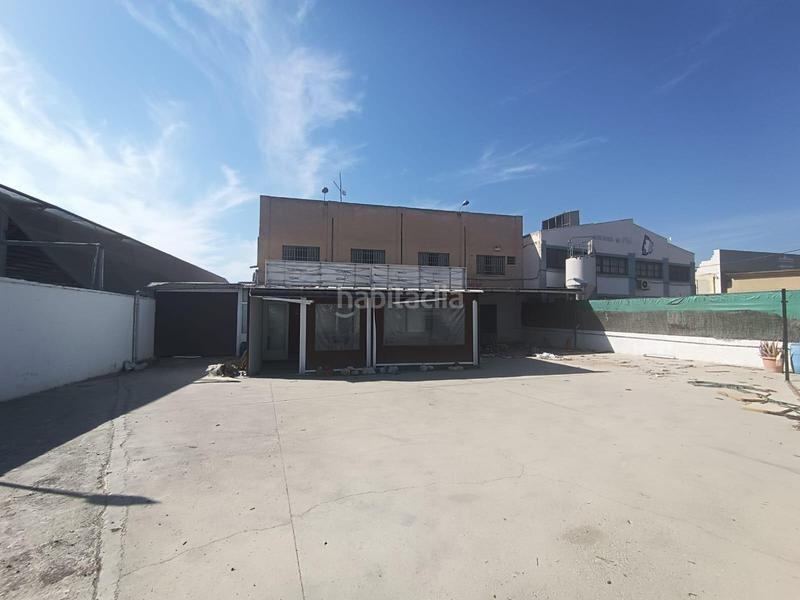 Foto ab89e57d-4a2a-4a58-9452-fdedce09d49b. Fabrikhalle in Campo Alto-Club de Campo Elda