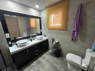 Chalet à Monforte del Cid. Casa de campo a 15 minutos de alicante